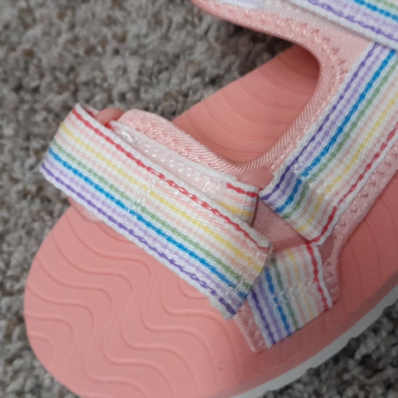 Cat and Jack pink velcro sandals size 4 girls - Picture 3 of 4